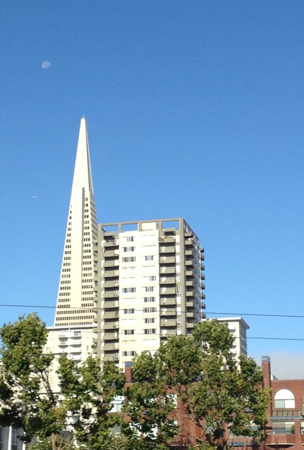 Moon over the TransAmerica Pyramid, San Francisco
