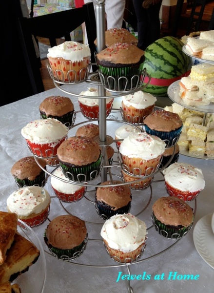 Lemon and chocolate-mocha cupcakes.  Both started as plain cake mix with some special ingredients mixed in!  Jewels at Home.