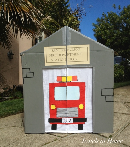 DIY fire station playhouse - it's foldable for storage!  Jewels at Home.