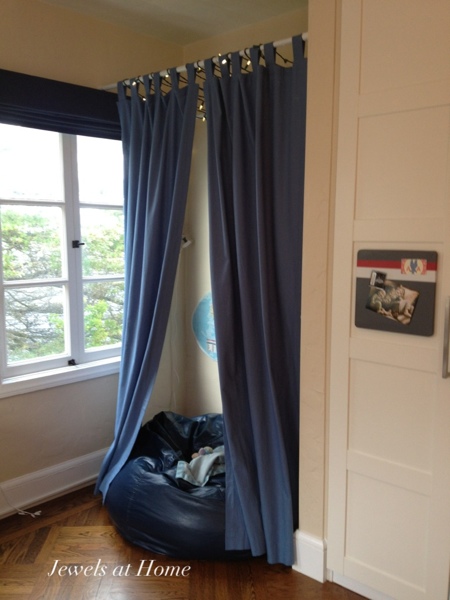 Great kids' reading nook with starry ceiling.  Jewels at Home.