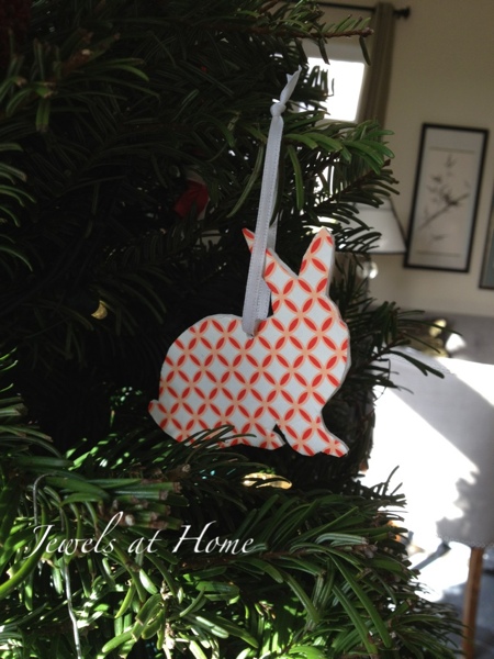 Bunny silhouette ornament with instructions. {Jewels at Home}