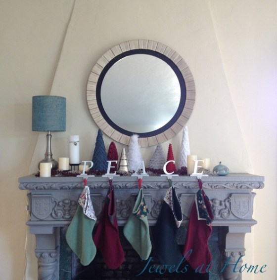 Easy Custom Fleece Christmas Stockings | Jewels at Home
