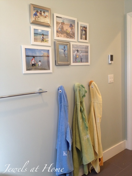 Hawaiian beach-inspired bathroom.  Shared kids and guest bathroom.  {Jewels at Home}