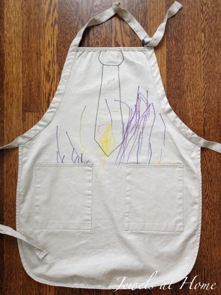 Decorate "tie" and "medal" aprons for Father's Day. Make unique gifts for dad from kids | Jewels at Home Decorate "tie" and "medal" aprons for Father's Day. Make unique gifts for dad from kids | Jewels at Home