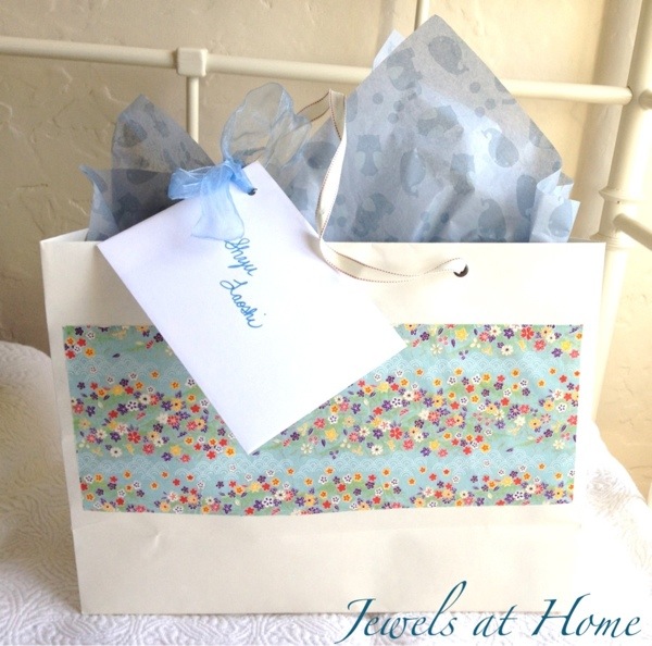 Custom gift bags | Jewels at Home