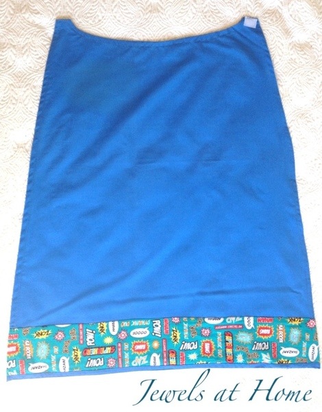 DIY Superhero capes for a birthday party! Jewels at Home