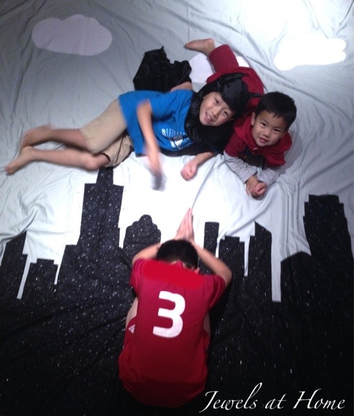 Superhero birthday party with tons of DIY ideas for your little one | Jewels at Home