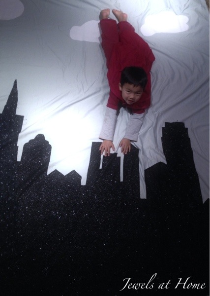 Superhero birthday party with tons of DIY ideas for your little one | Jewels at Home