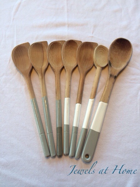 Dip-painted wooden kitchen utensils | Jewels at Home