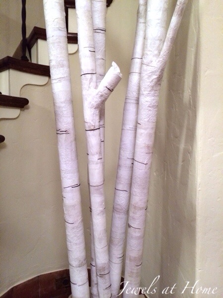 So cool!  Transform cardboard and paper into faux birch branches for a beautiful display | Jewels at Home