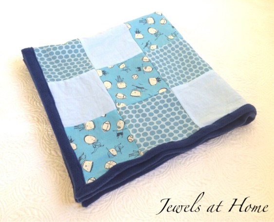 Fleece-backed baby quilt with modern, whimsical design | Jewels at Home