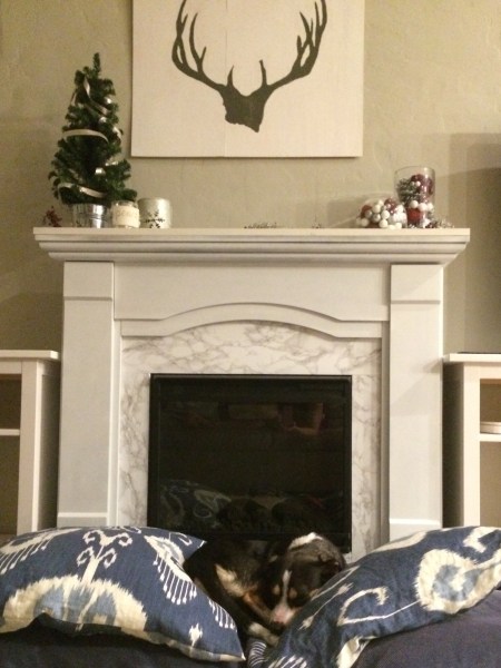 Tips for "fake it 'til you make it" family room built-ins | Jewels at Home