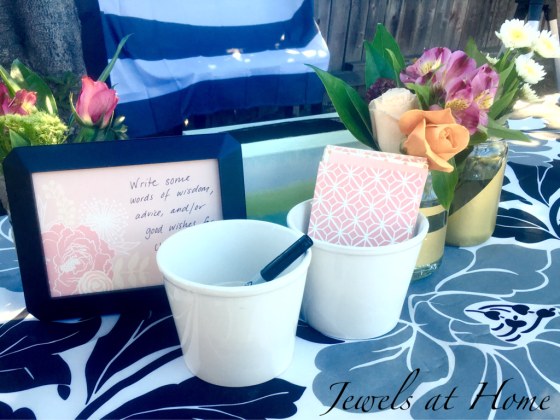 DIY gold-painted vases | Jewels at Home