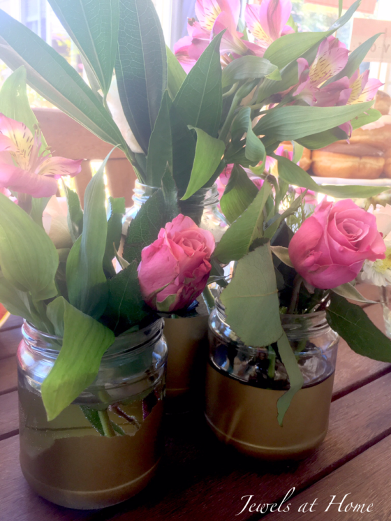 DIY gold-painted vases | Jewels at Home