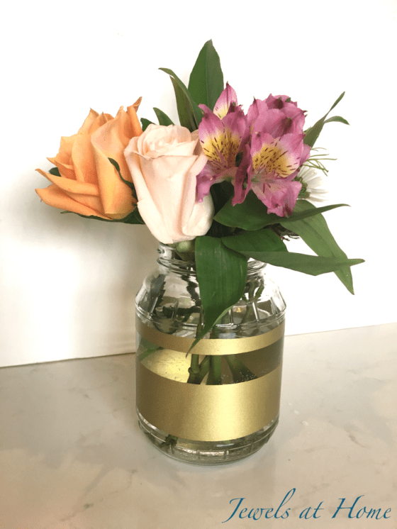 DIY gold-painted vases | Jewels at Home