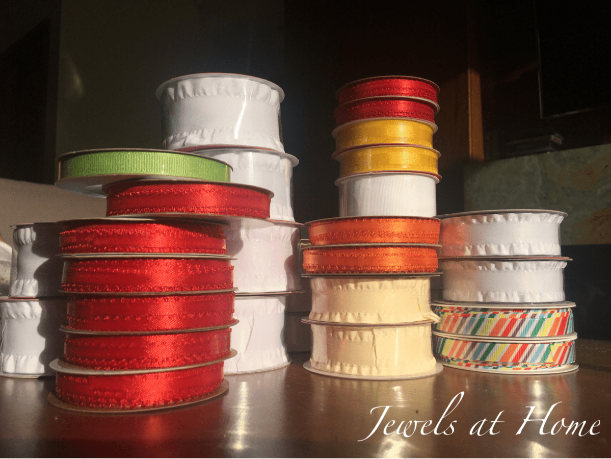 DIY Ribbon Leis | Jewels at Home